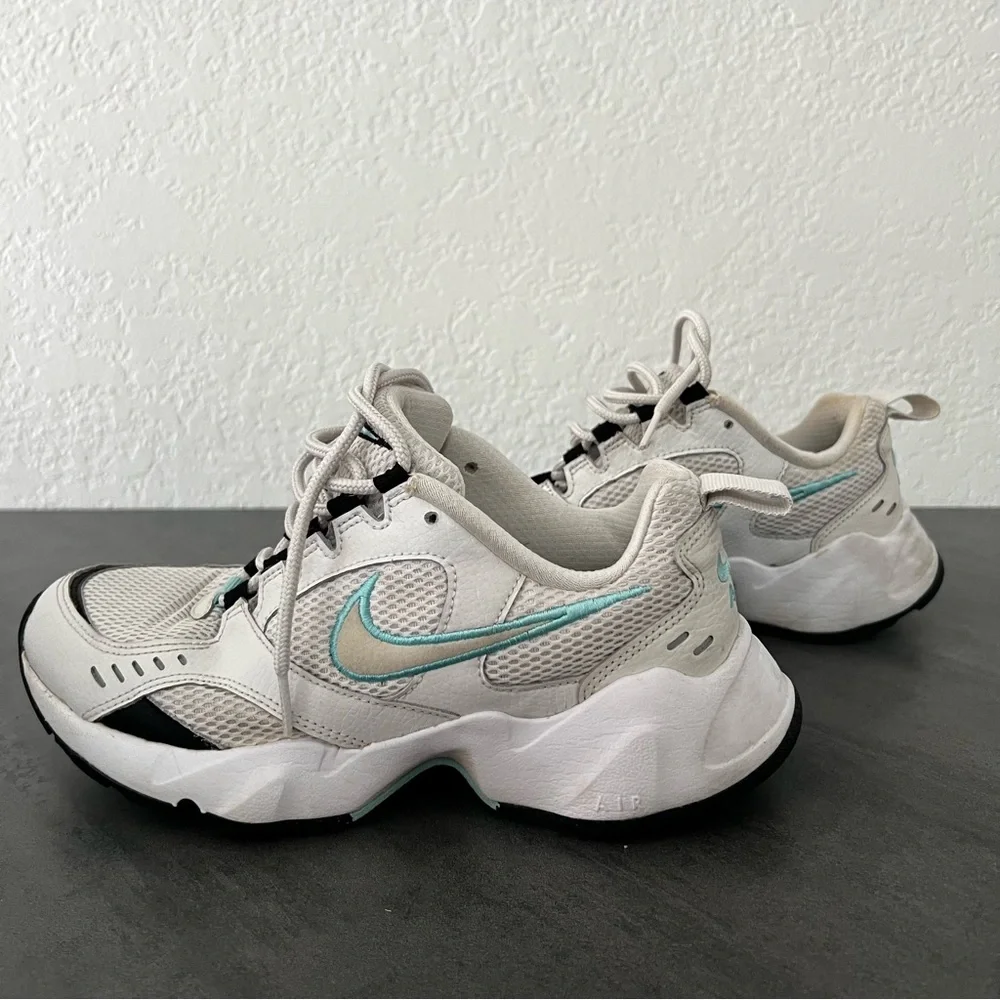 Nike Air‎ Heights White Blue Platinum Tint Trainers Cl0603 002 - Women’s Size 7